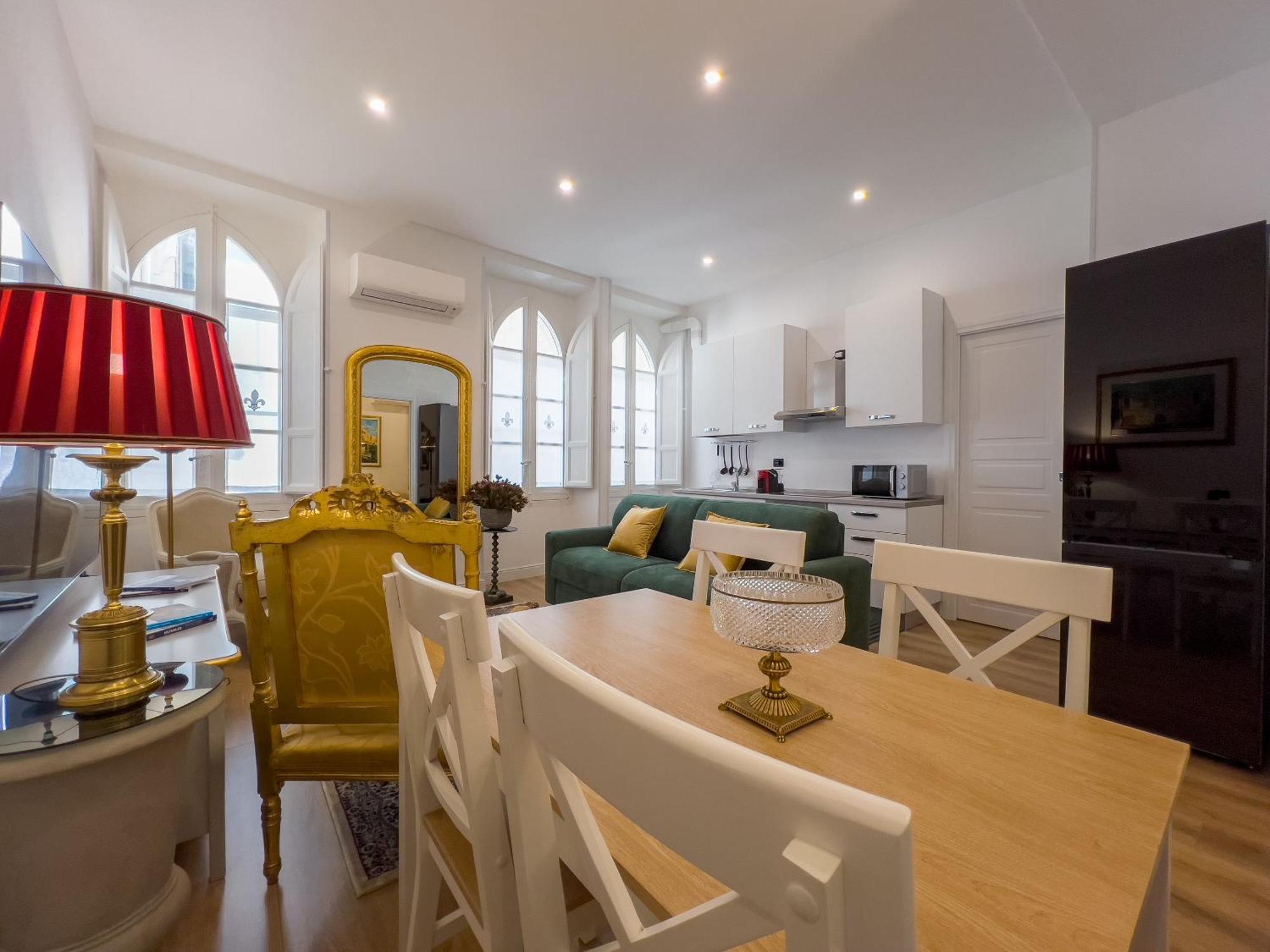 Apartment In The City Centre Cagliari Esterno foto