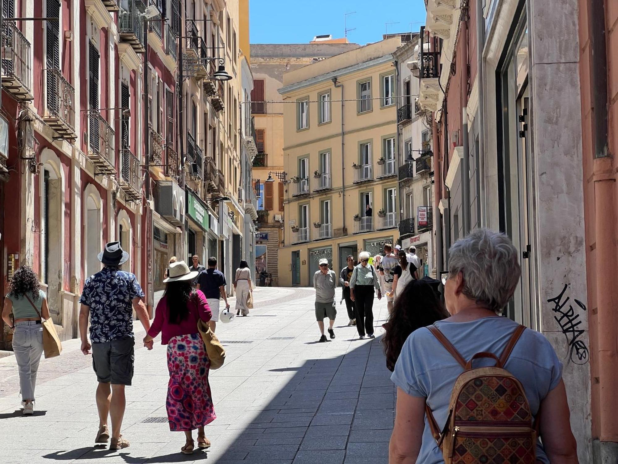 Apartment In The City Centre - Free Private Parking Cagliari Esterno foto